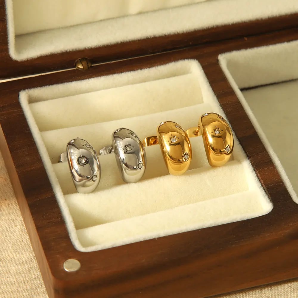 1 pair of simple and individual  gold-plated stainless steel hollow geometric dot diamond water drop earrings for women's daily wear